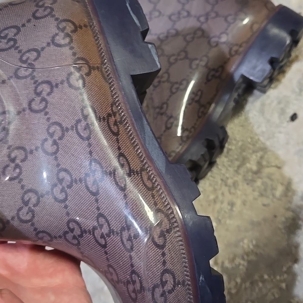 Gucci Women's  Rain Boots Size 35 - Picture 5 of 7